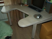Компьютерный стол из массива дерева